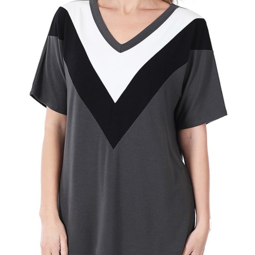 Chevron Color Block v-Neck Top, Ash Grey